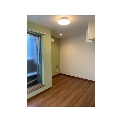 �y���ԁE���r���O�z�@