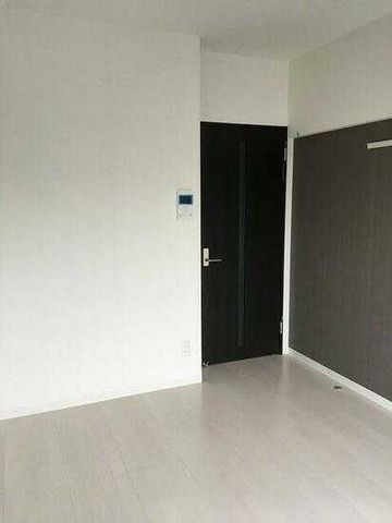 �y���ԁE���r���O�z�@