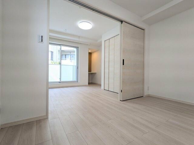 �y���ԁE���r���O�z�@