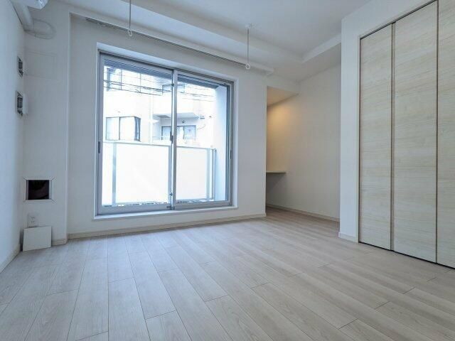 �y���ԁE���r���O�z�@