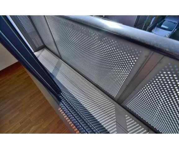 �y�o���R�j�[�z�@