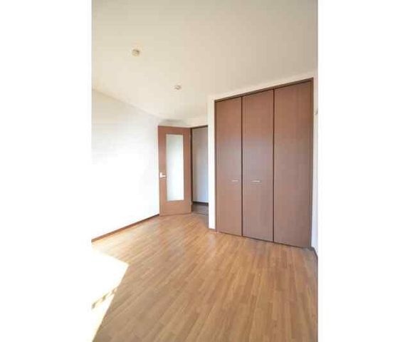 �y���ԁE���r���O�z�@