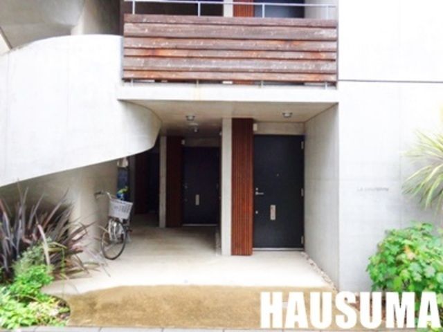 �y�G���g�����X�z�@�G���g�����X