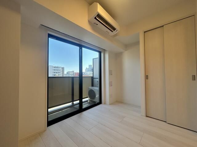 �y���ԁE���r���O�z�@