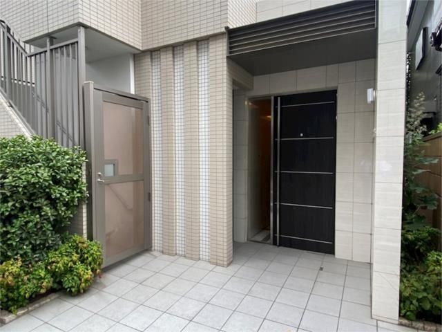 �y�G���g�����X�z�@