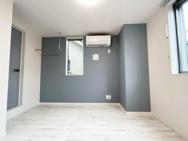 �y���̑��ݔ��z�@