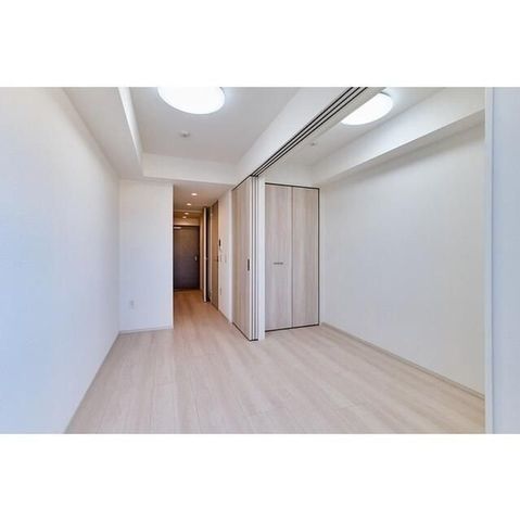 �y���ԁE���r���O�z�@