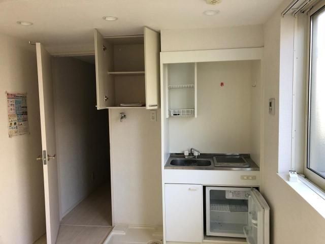 �y�L�b�`���z�@