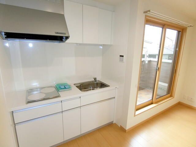 �y�L�b�`���z�@