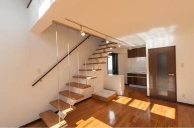 �y���ԁE���r���O�z�@����