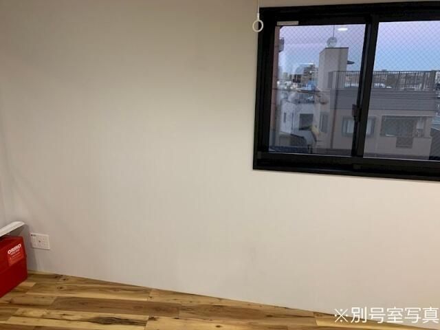 �y���ԁE���r���O�z�@