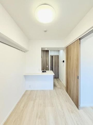 �y���ԁE���r���O�z�@