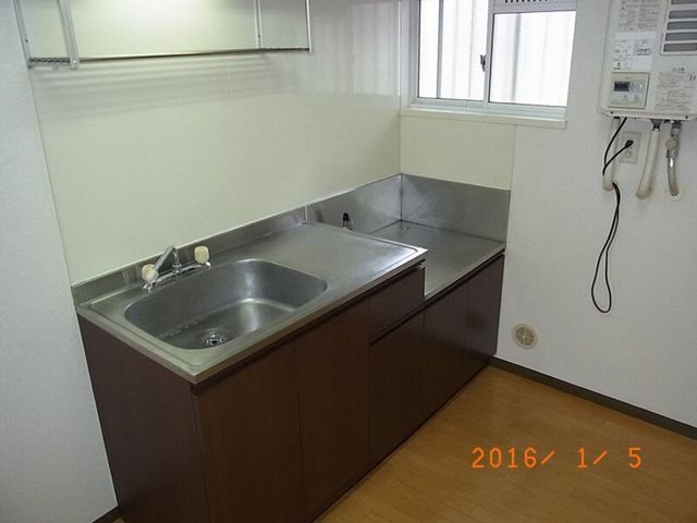 �y�L�b�`���z�@