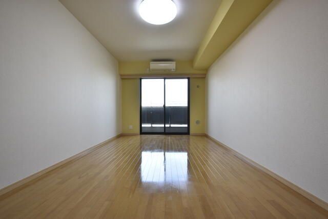 �y���ԁE���r���O�z�@