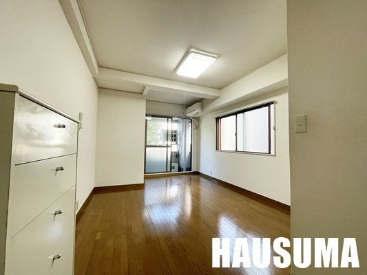 �y���ԁE���r���O�z�@���r���O/����