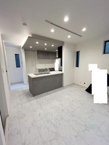 �y���ԁE���r���O�z�@