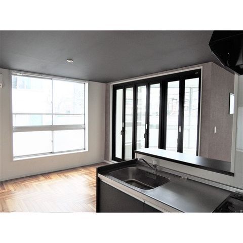 �y���ԁE���r���O�z�@���r���O/����