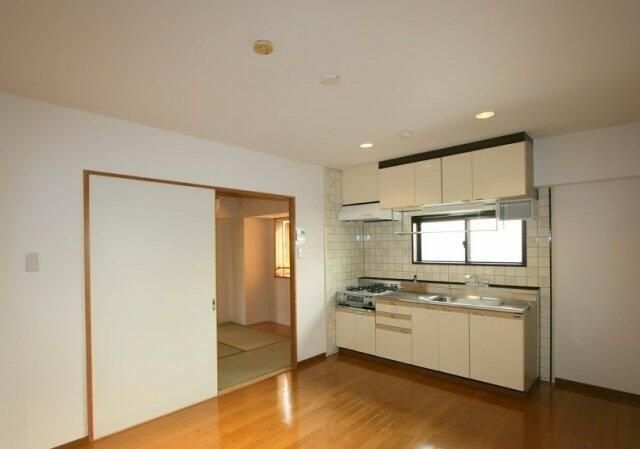 �y���̑������E�X�y�[�X�z�@