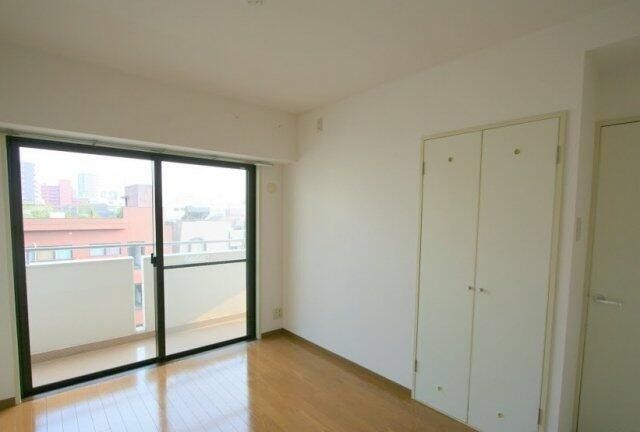 �y���ԁE���r���O�z�@