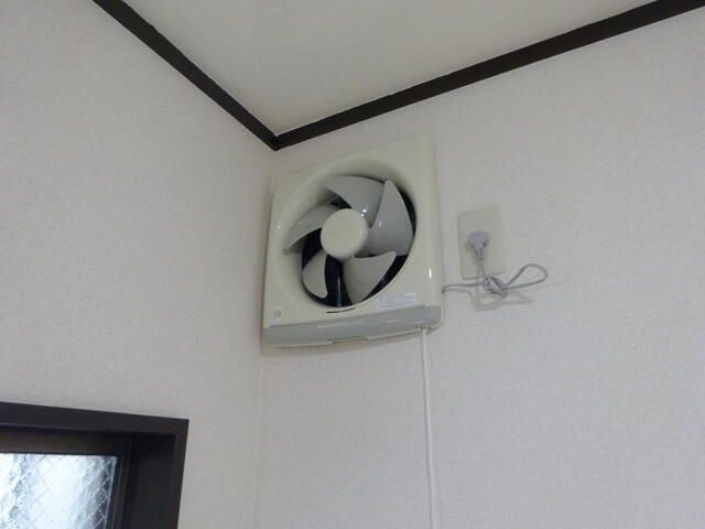 �y���̑��ݔ��z�@