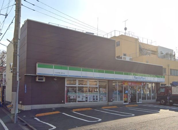 �y���Ӂz�@�t�@�~���[�}�[�g��������ʂ�X �k��19���B 1470m