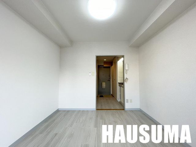 �y�����E���r���O�z�@���r���O/����