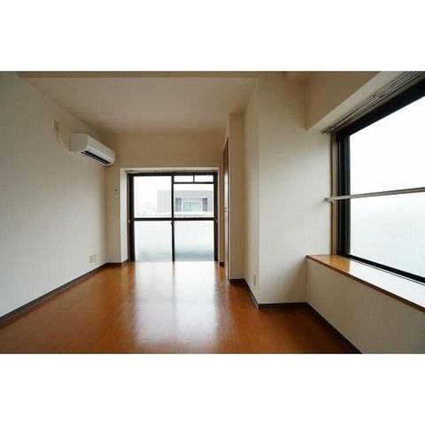 �y���ԁE���r���O�z�@