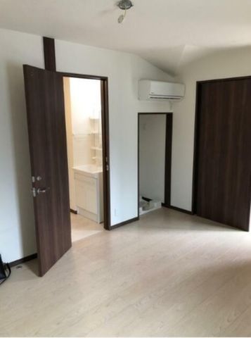 �y���ԁE���r���O�z�@����