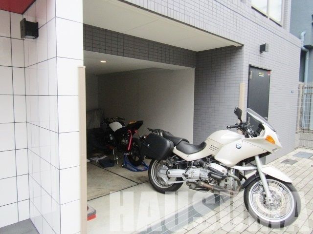 �y���̑��z�@���ԏ�