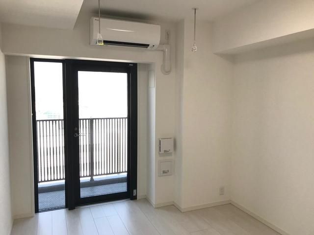 �y���̑��ݔ��z�@�o���R�j�[