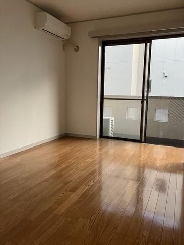 �y���ԁE���r���O�z�@