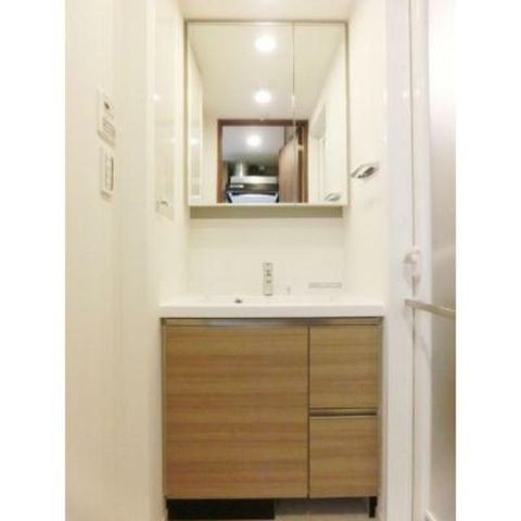 �y���ʏ��z�@