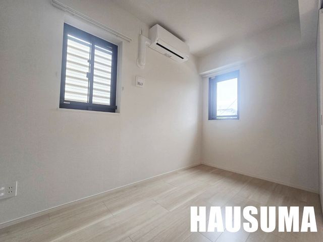 �y���̑������E�X�y�[�X�z�@���r���O/����