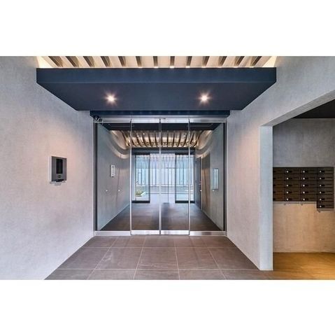 �y�G���g�����X�z�@