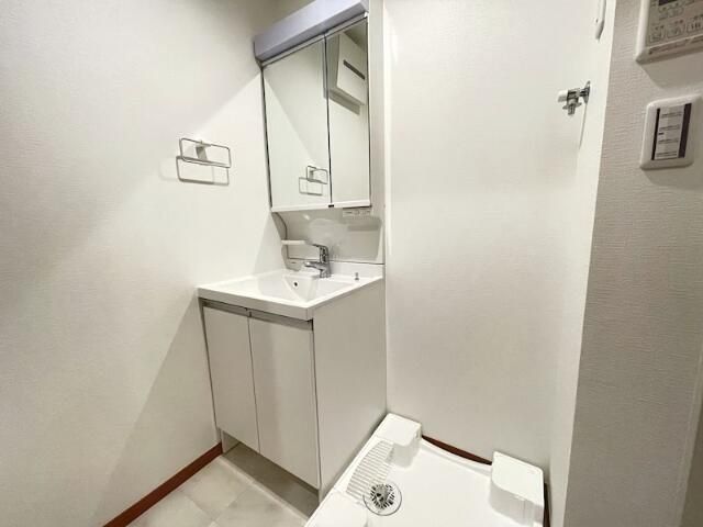 �y���ʏ��z�@