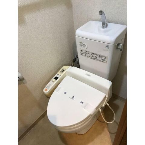 �y�g�C���z�@