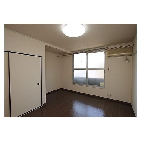 �y���ԁE���r���O�z�@