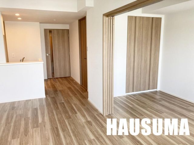 �y���ԁE���r���O�z�@