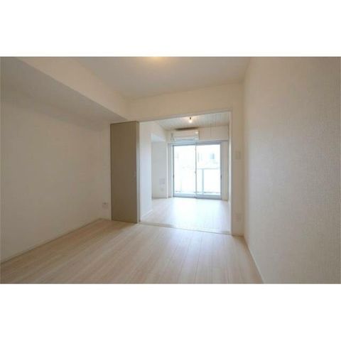 �y���ԁE���r���O�z�@