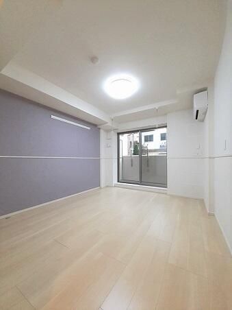 �y���ԁE���r���O�z�@