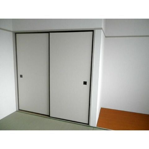 �y���ԁE���r���O�z�@