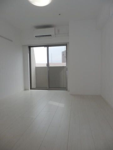 �y���ԁE���r���O�z�@