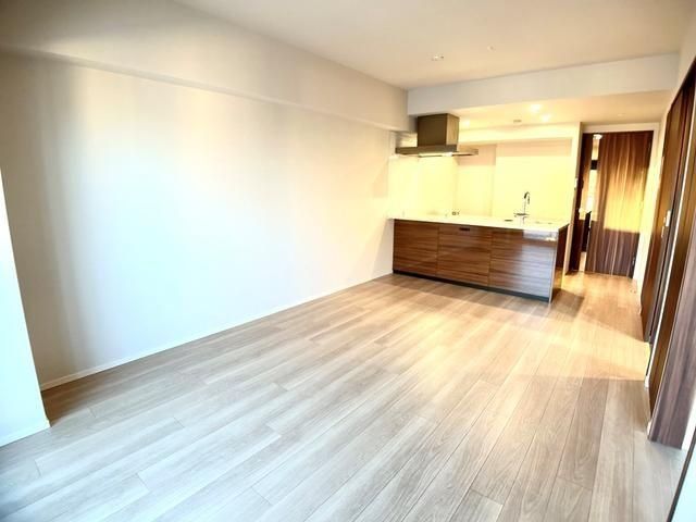 �y���ԁE���r���O�z�@