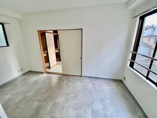 �y���ԁE���r���O�z�@