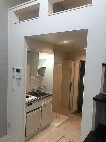 �y���ԁE���r���O�z�@