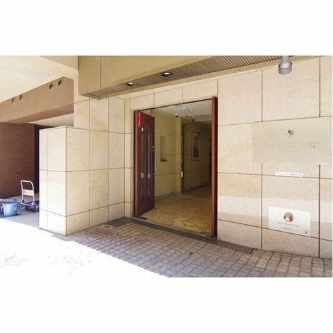 �y�G���g�����X�z�@