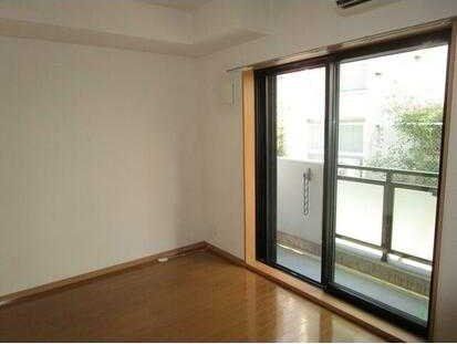 �y���ԁE���r���O�z�@