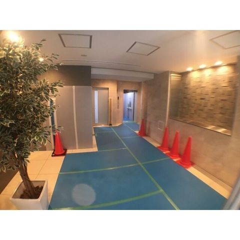 �y�G���g�����X�z�@