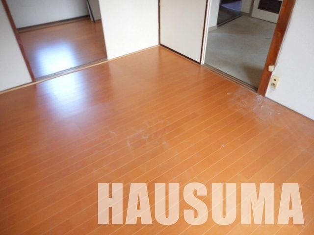 �y���ԁE���r���O�z�@