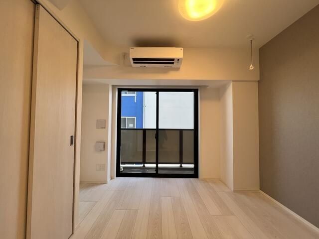 �y���ԁE���r���O�z�@